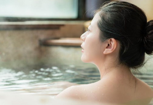 Perbedaan Onsen Alami dan Onsen Buatan