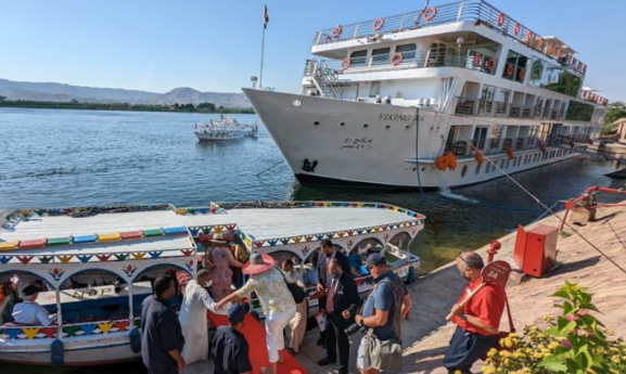 Menyusuri Sungai Nil dengan Kapal Pesiar Tradisional